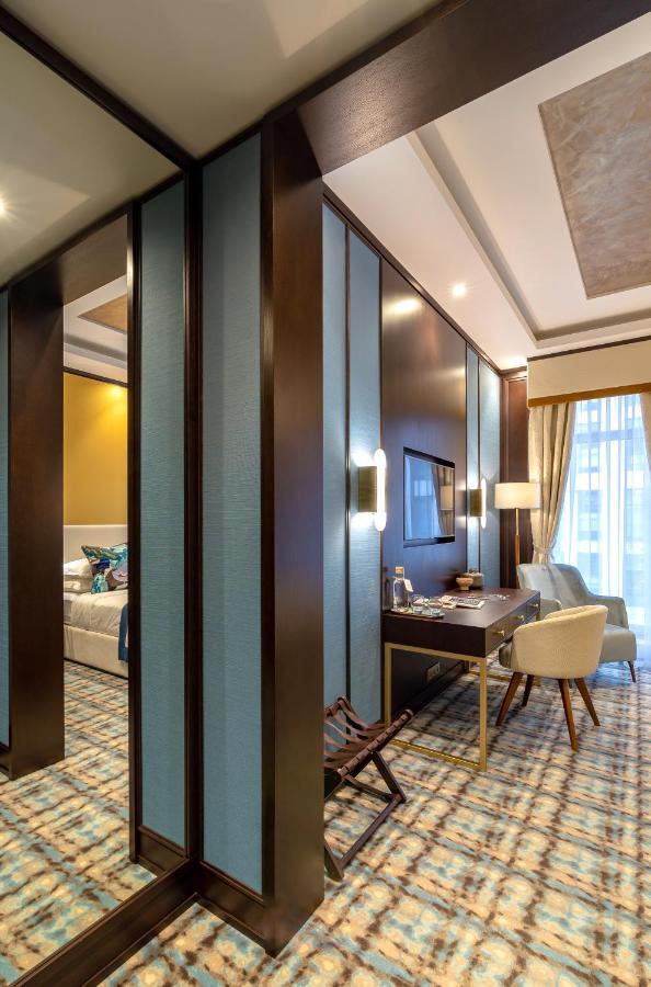Soho Boutique Hotel Ντνιπροπετρόφσκ Εξωτερικό φωτογραφία